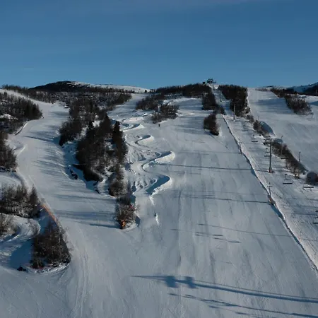 Welcoming With Fireplace & Modern Kitchen * Beitostolen