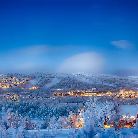 Welcoming With Fireplace & Modern Kitchen * Beitostolen