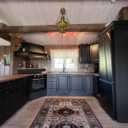 Welcoming With Fireplace & Modern Kitchen