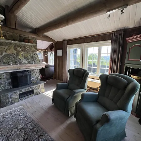 Welcoming With Fireplace & Modern Kitchen Semesterbostad