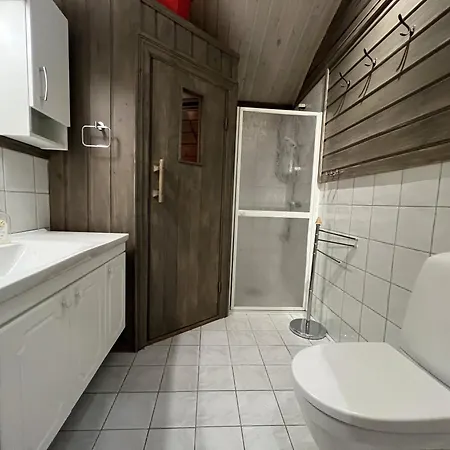 Welcoming With Fireplace Modern Kitchen * Beitostolen