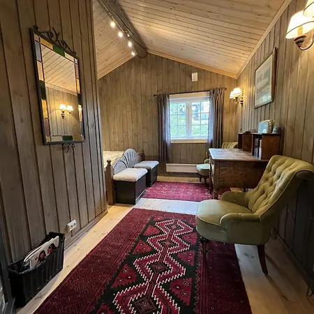 Semesterbostad Welcoming With Fireplace & Modern Kitchen Beitostolen