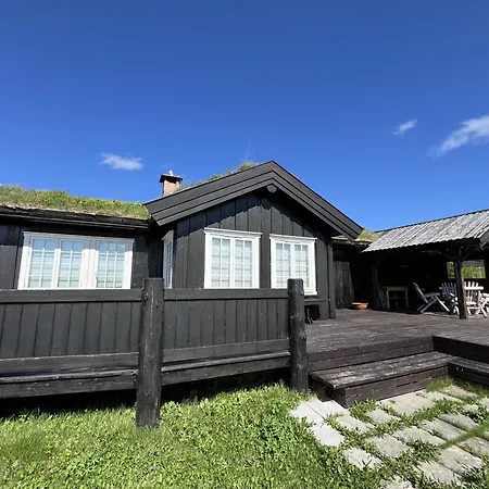 Semesterbostad Welcoming With Fireplace & Modern Kitchen Beitostolen