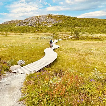 Feriehus Welcoming With Fireplace & Modern Kitchen